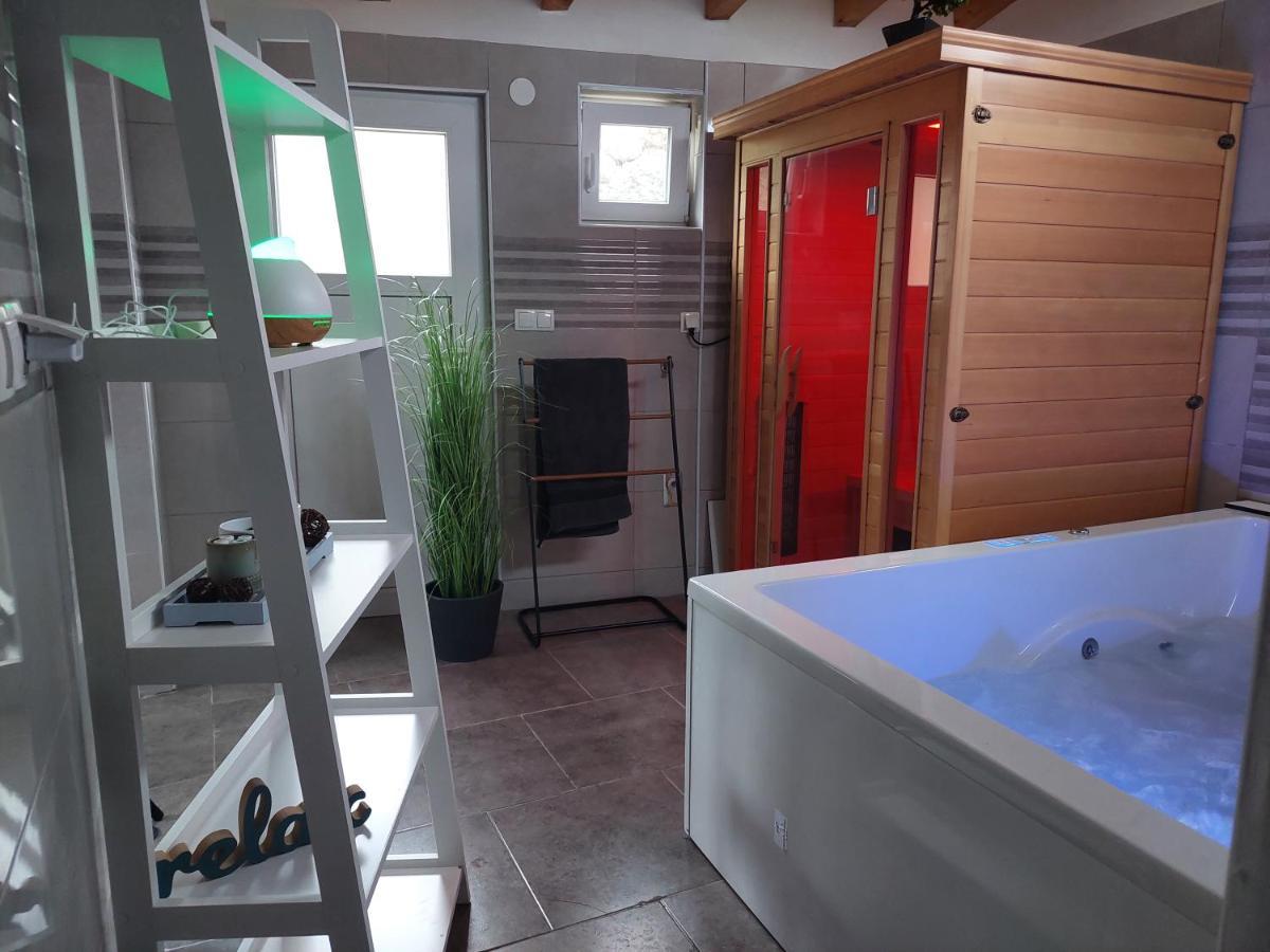 Holiday House Pulina 普纳特 外观 照片