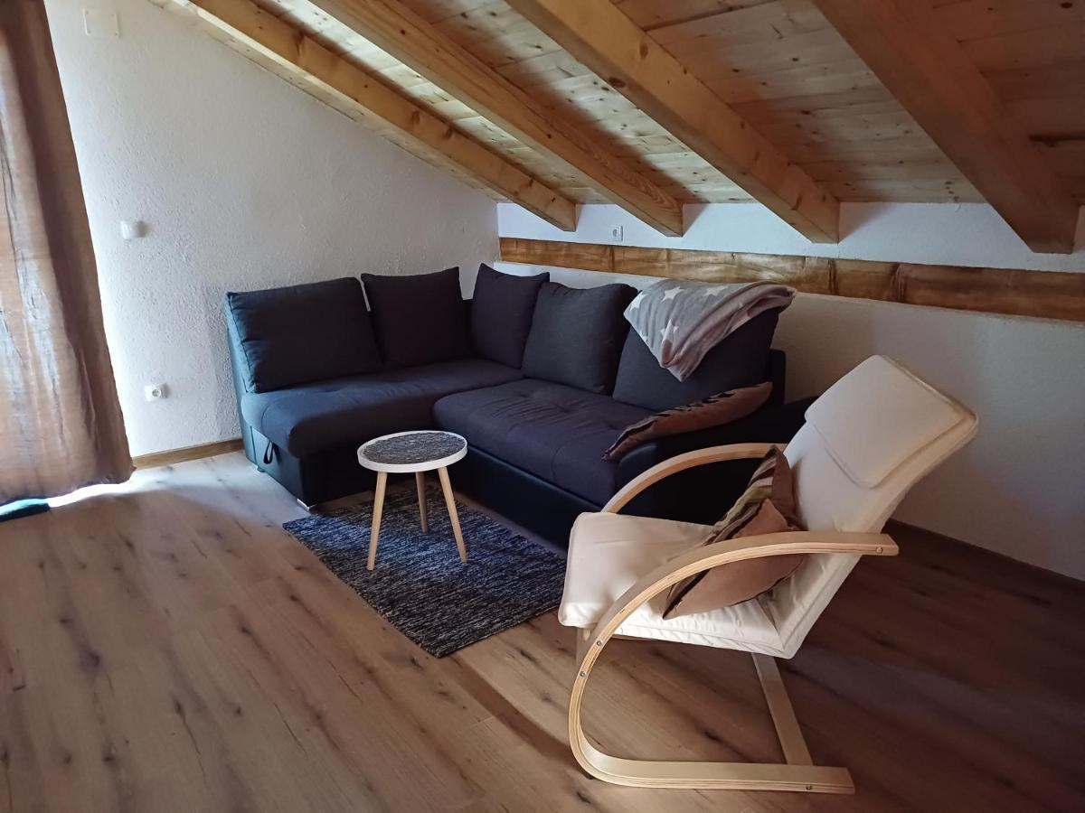 Holiday House Pulina 普纳特 外观 照片